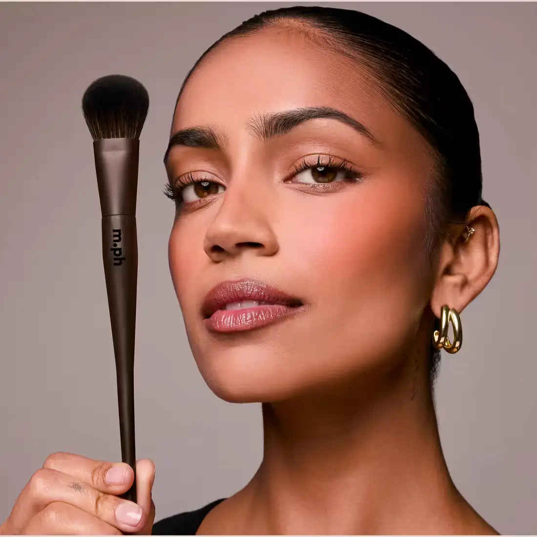 m.ph by Mary Phillips 
The Cream Blush Brush