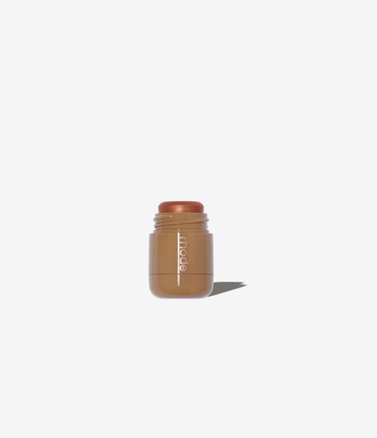 pocket pearl
THE MINI SHIMMERY FLUSH