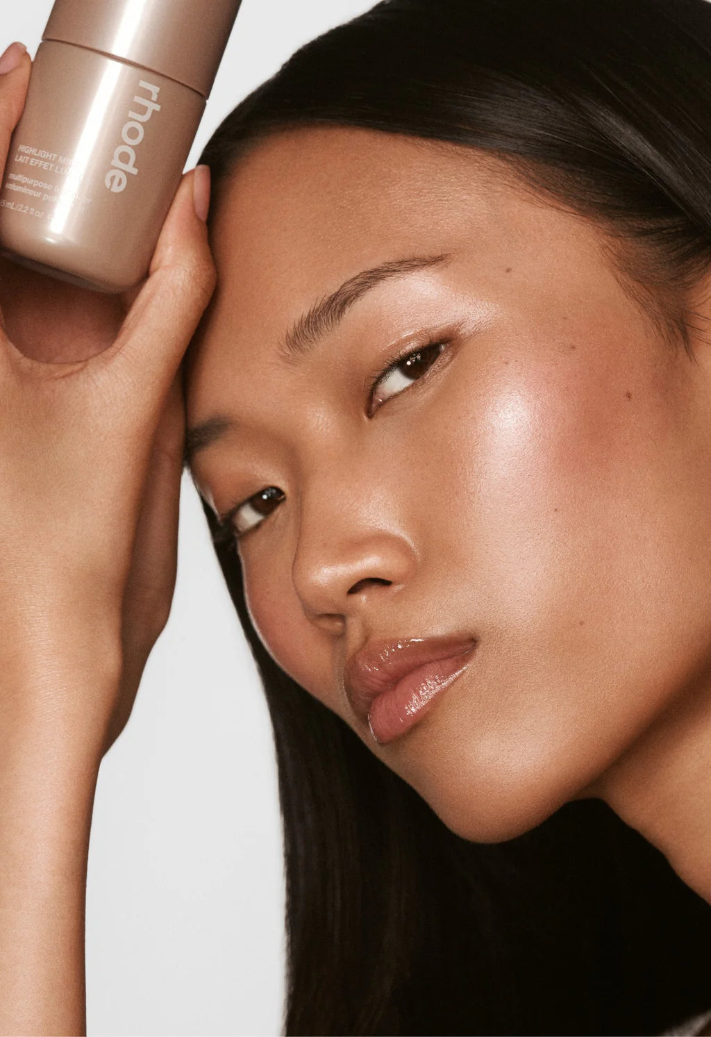 highlight milk
MULTIPURPOSE LUMINIZER